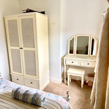 Holly Cottage Cosy Home In Sherwood Forest Edwinstowe Eksteriør billede