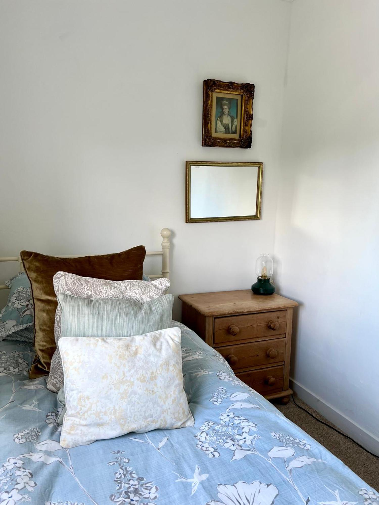 Holly Cottage Cosy Home In Sherwood Forest Edwinstowe Eksteriør billede